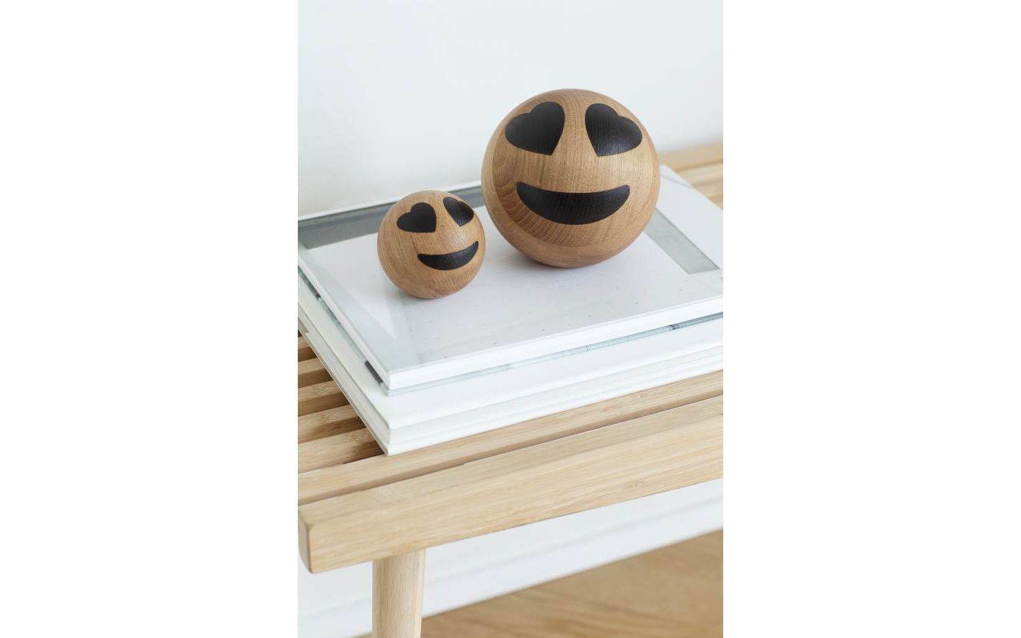 Emojiboll Big Heart Eyes 11cm Ek