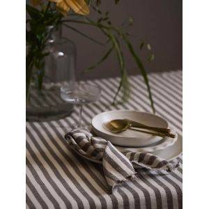 Gaby Servett M Brun 45x45cm