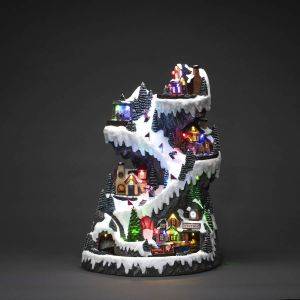 B/O Mekanisk juldekoration, Skidbacke, 53LED, musik 3xAA&USB