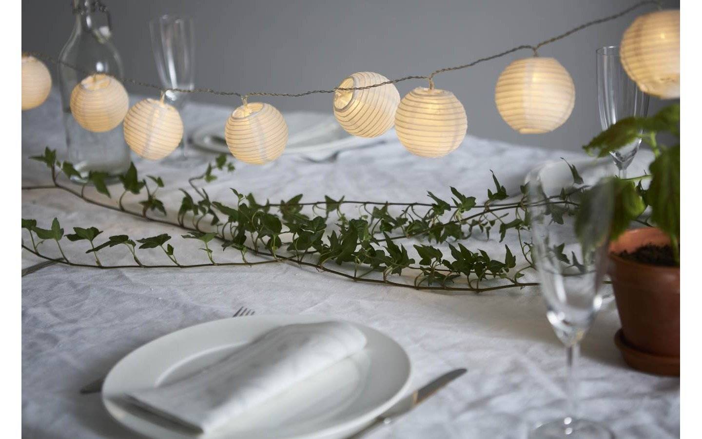 Festival Ljusslinga Risbollar LED 1,35 m Vit