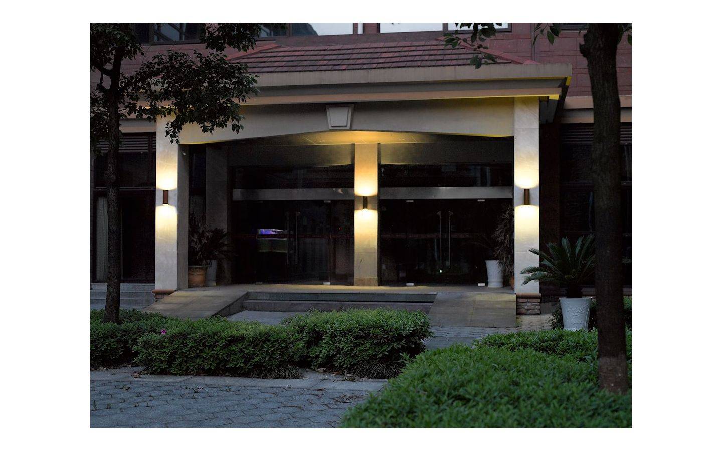 Karlstad Vägglampa 2xE27 Grafit IP54